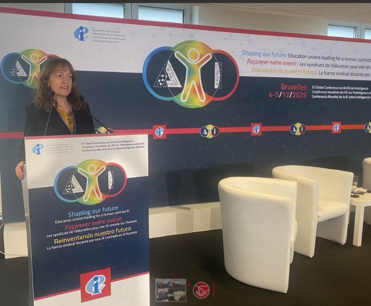 UGT reclama fortalecer la relación profesor-alumno y las condiciones laborales del profesorado, ante los desafíos de la Inteligencia Artificial