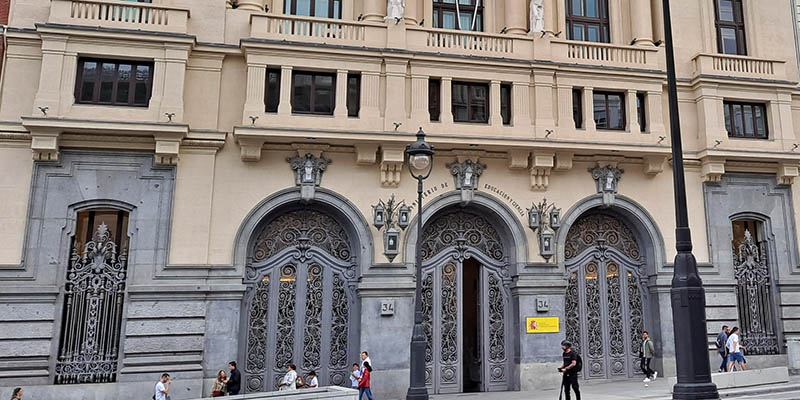 UGT SP valora avances en la reforma de la ley de mejora de la enseñanza, pero exige continuar la negociación hasta lograr un estatuto docente y un pacto estable por la educación